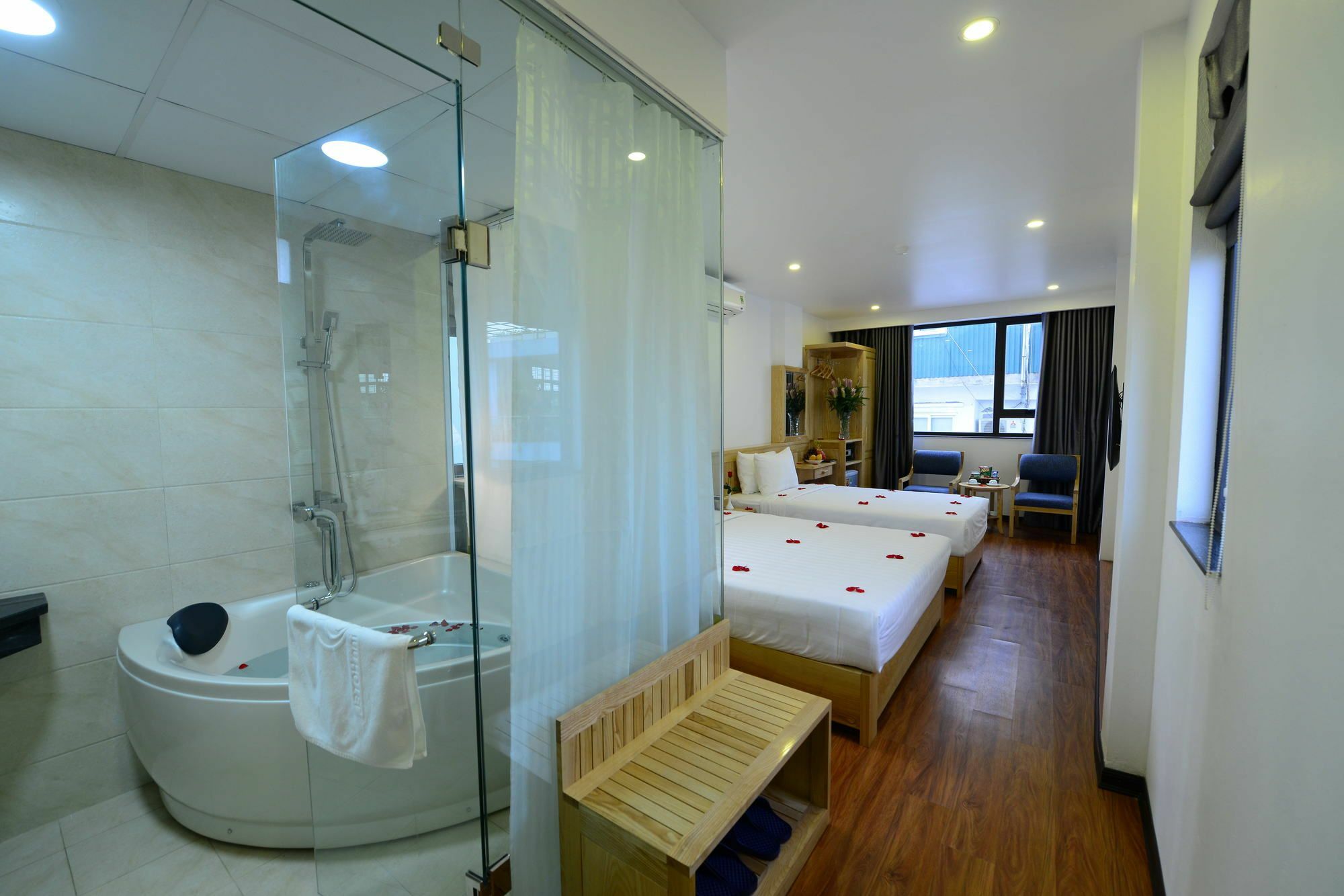 Blue Hanoi Inn Luxury hotel y Spa Exterior foto