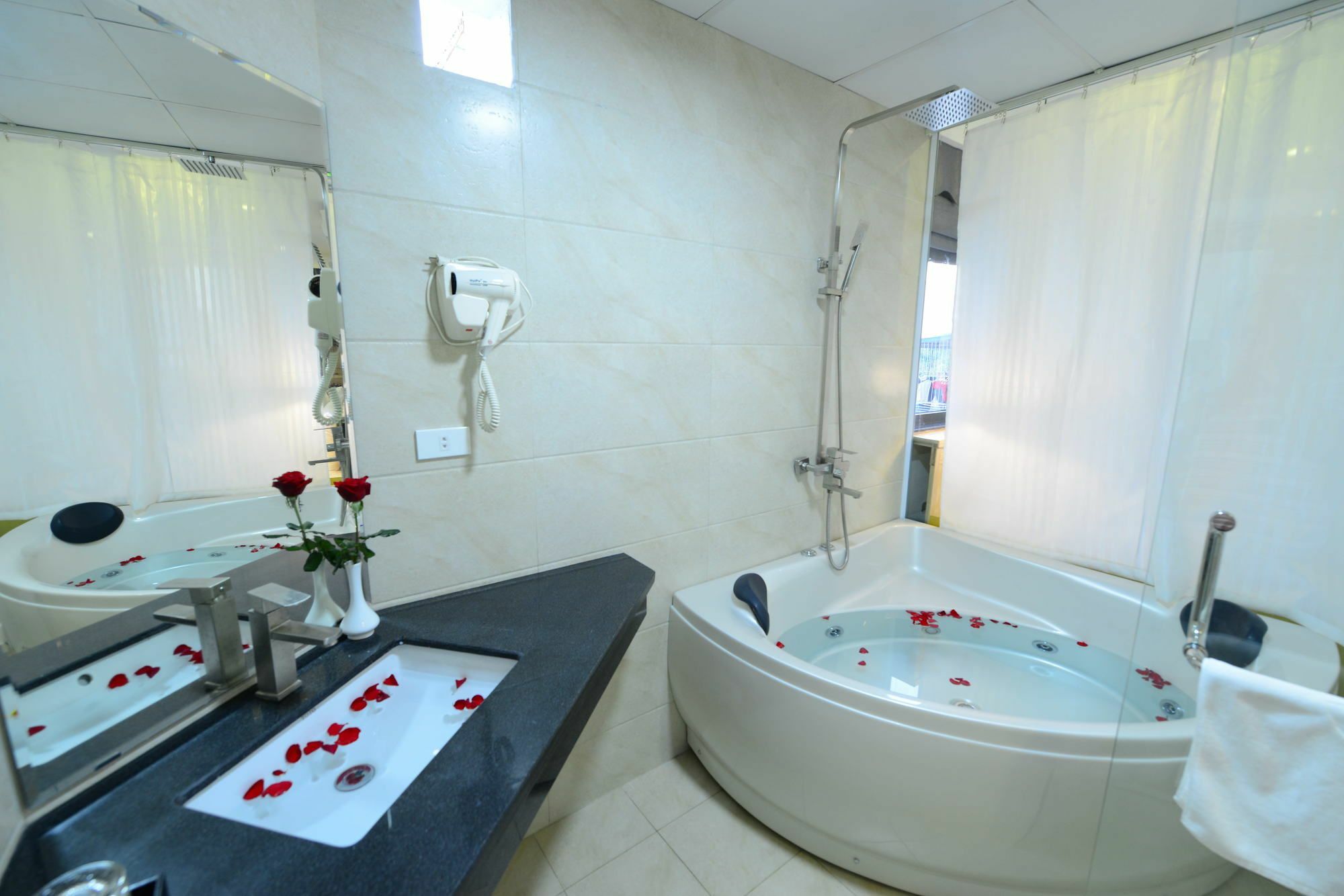 Blue Hanoi Inn Luxury hotel y Spa Exterior foto
