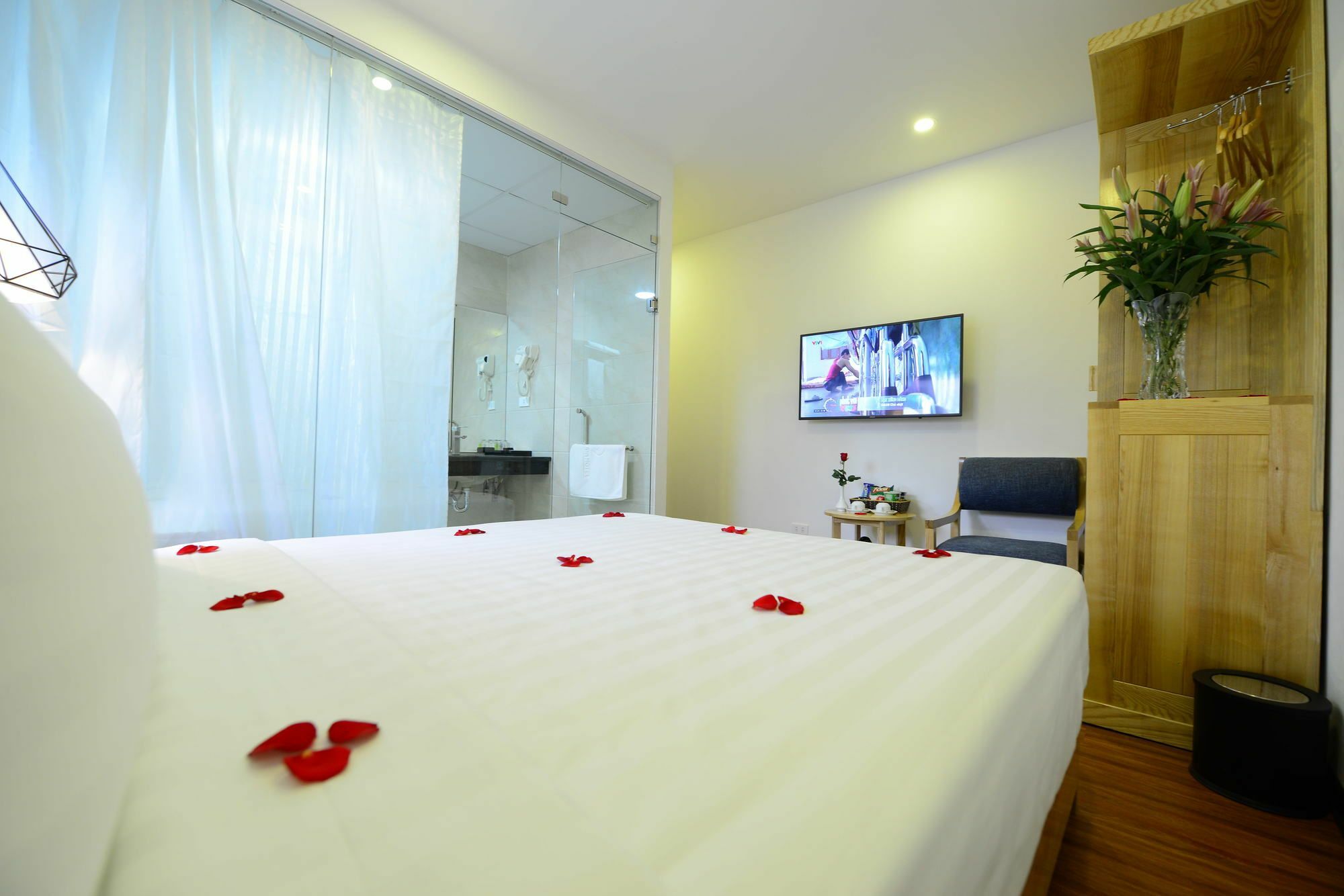 Blue Hanoi Inn Luxury hotel y Spa Exterior foto