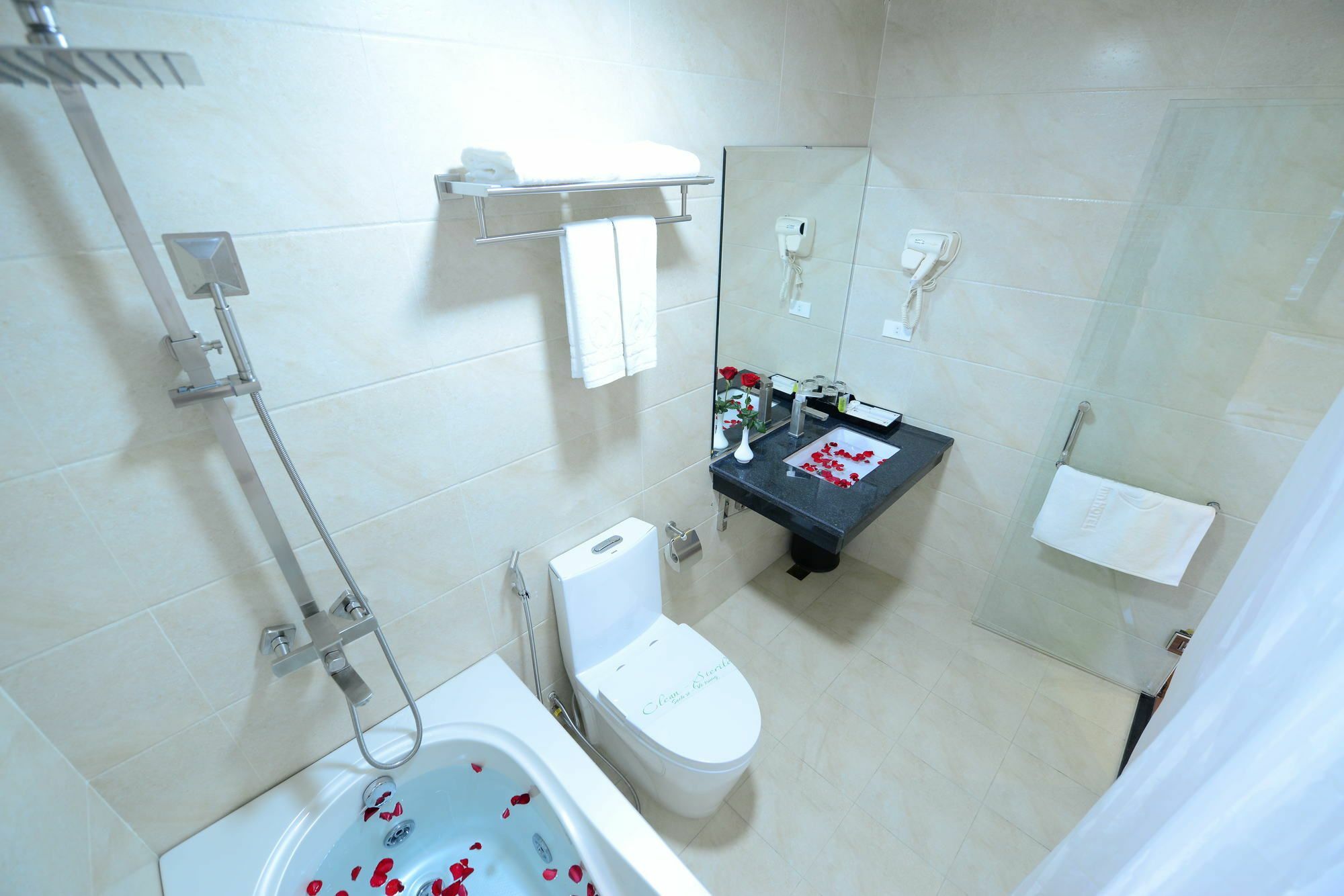 Blue Hanoi Inn Luxury hotel y Spa Exterior foto